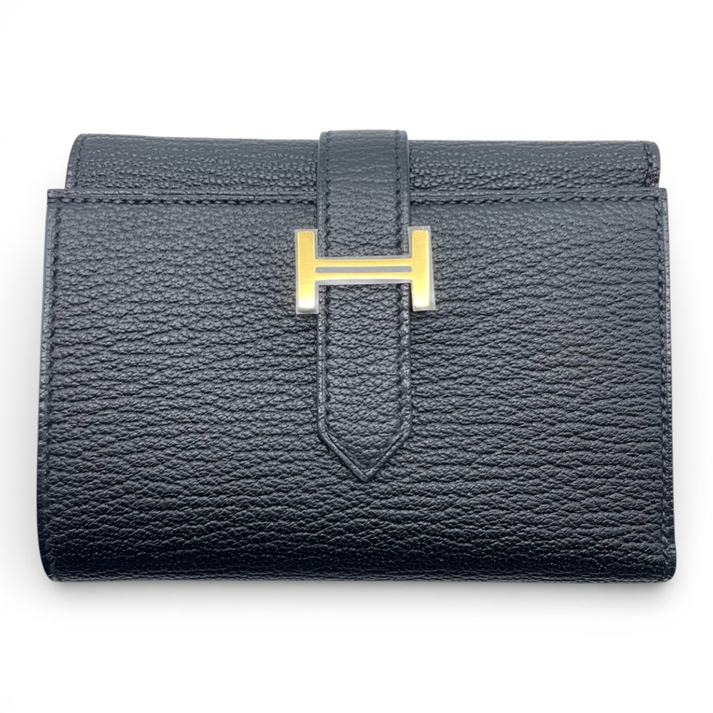 財布をどこよりも安く購入【プレミアバリューフリマ】