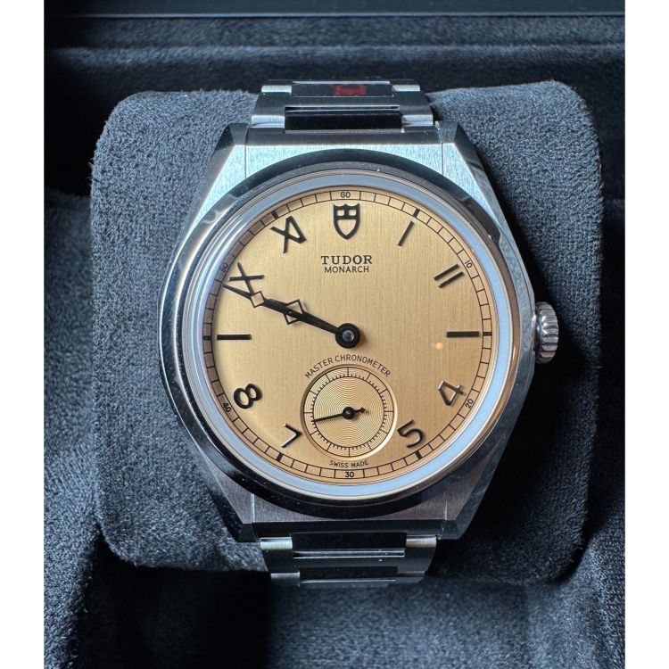チューダー モナーク M2639W1A0U-0001 中古美品【プレミアバリューフリマ】