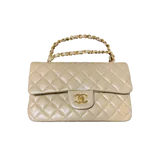 シャネル マトラッセ  ベージュ ラムスキン W23×H16×D7