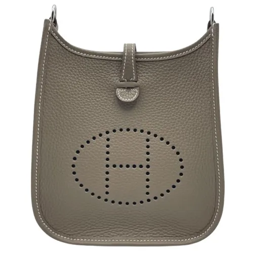 新品未使用品　エルメスエヴリン　W刻印　TPM カシス✖️シルバー金具 新品未使用品エルメスエヴリンW刻印TPM カシス✖️シルバー金具