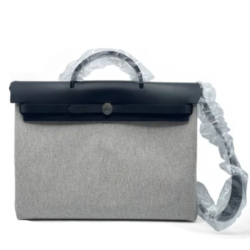 39 トワルアッシュ ノワール シルバー金具
