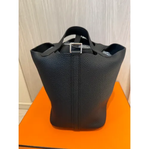 PM トリヨンクレマンス ノワール シルバー金具