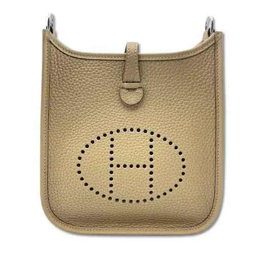 新品未使用 K刻 2025年製HERMES エルメス エブリンTPM ゴールド 未使用同様HERMES ❁✿✾ ✾✿❁︎エヴリンゴールド2025 最新K