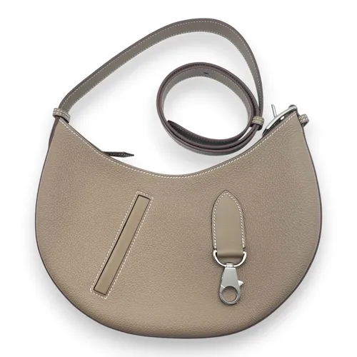 エトゥープ トゴ シルバー金具