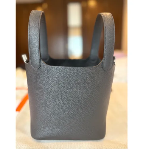 PM トリヨンクレマンス ノワール シルバー金具