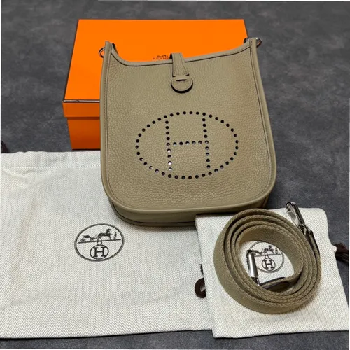 TPM トリヨンクレマンス ベージュマルファ シルバー金具