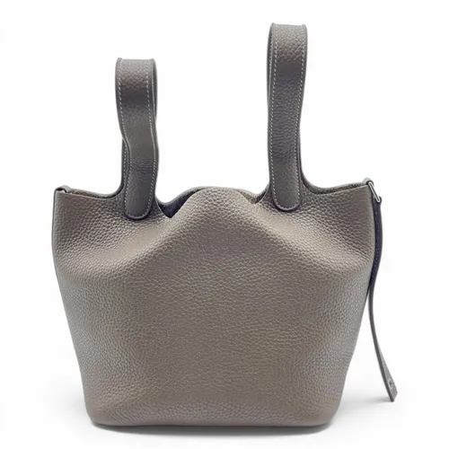 PM トリヨンクレマンス エトゥープ シルバー金具