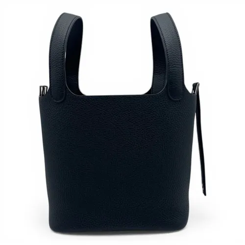 PM トリヨンクレマンス ノワール シルバー金具