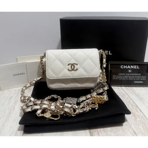 チャームチェーンショルダーバッグ ホワイト レザー