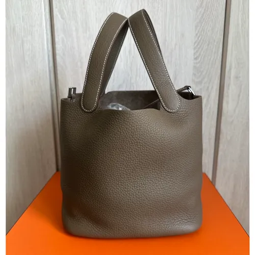 MM トリヨンクレマンス エトゥープ シルバー金具