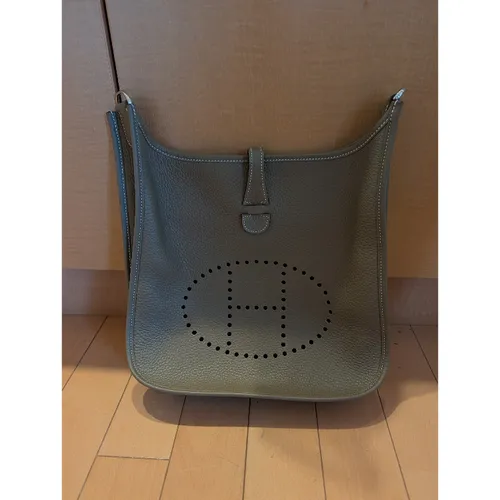 PM トリヨンクレマンス エトゥープ シルバー金具