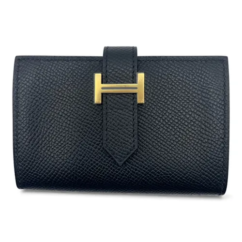 財布をどこよりも安く購入【プレミアバリューフリマ】