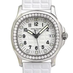 パテックフィリップ アクアノート 5067A-011 ホワイト 新品