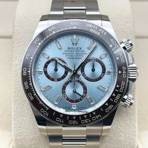 126506A ダイヤ入りアイスブルー オイスターブレス