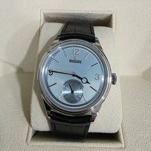 52506 アイスブルー ライスグレイン モチーフ レザーストラップ