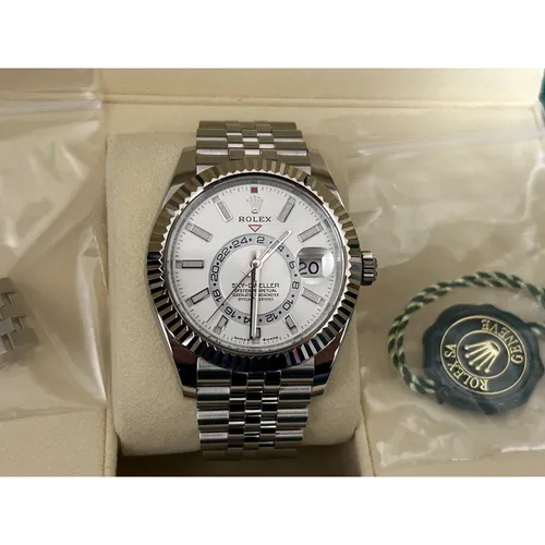 ロレックス スカイドゥエラー 336934をどこよりも安く購入【プレミア