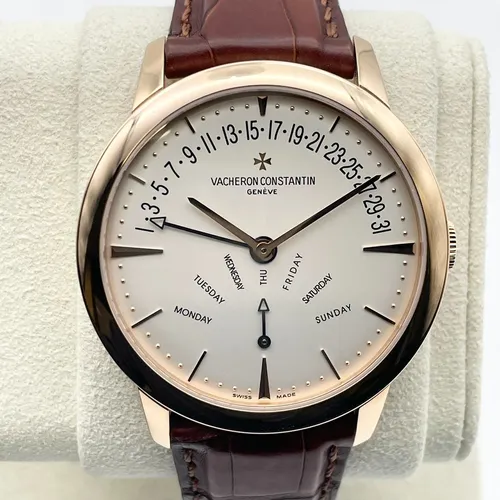 ヴァシュロンコンスタンタン オーヴァーシーズ 4520V/210R-B967 新品