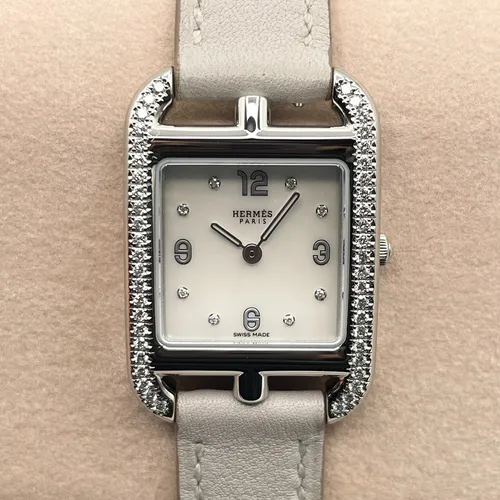 エルメス ケープコッド トノー CC1.232 ホワイトマザーオブパール 31mm