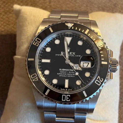 126610LN ブラック ステンレススチール 41mm